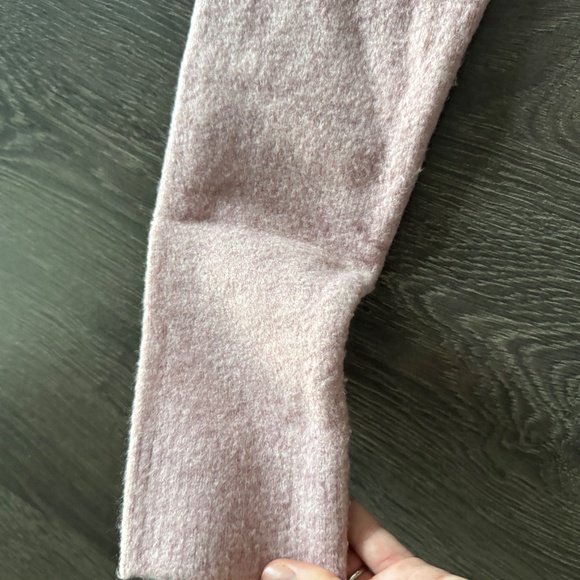 Uniqlo Mock Neck Wool Blend Sweater – Light Mauve, Size Small - Picture 3 of 8